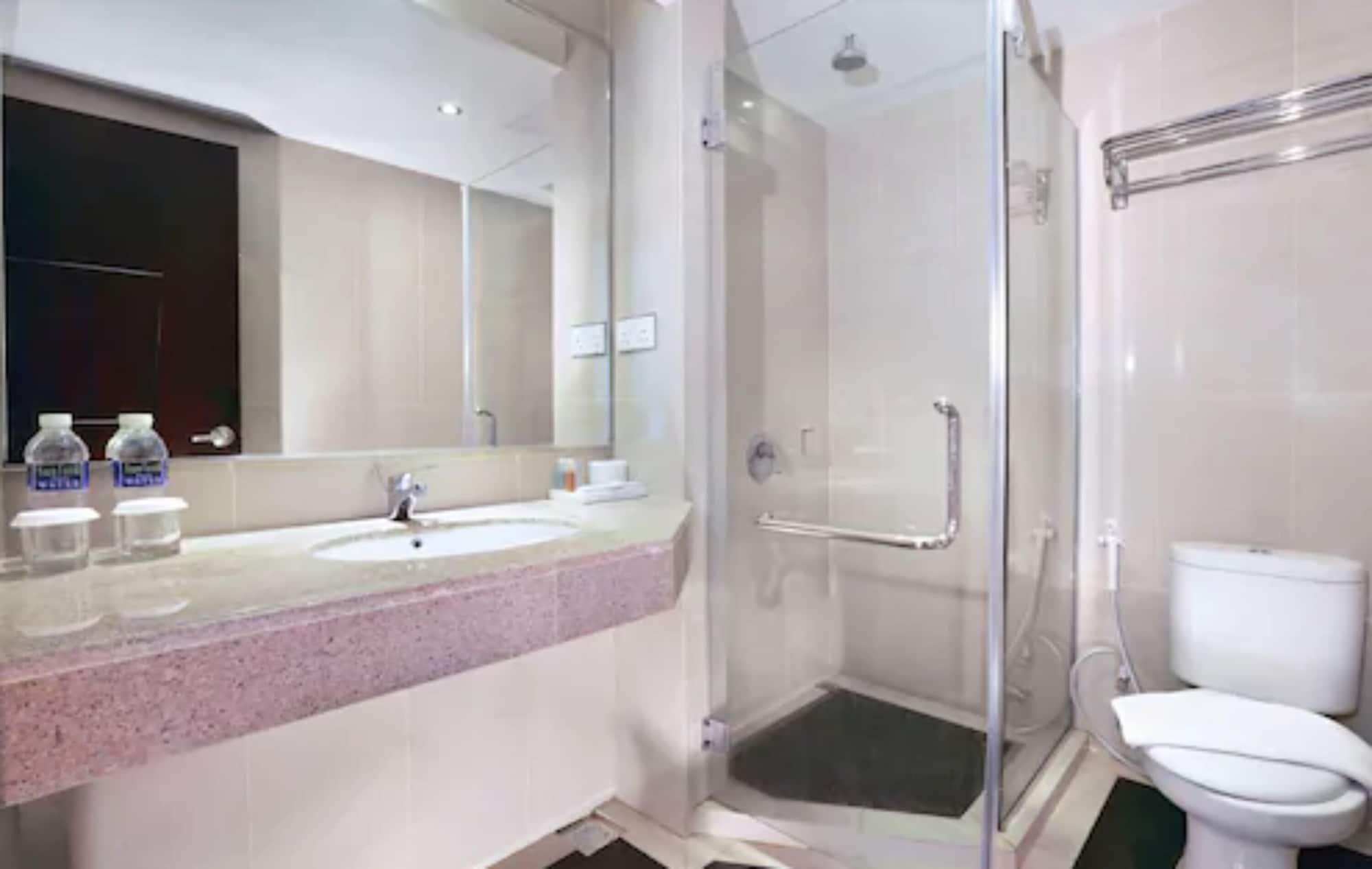 Aston Karimun City Hotel Tanjung Balai Karimun Extérieur photo