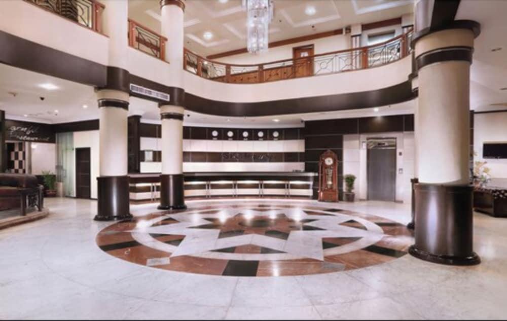 Aston Karimun City Hotel Tanjung Balai Karimun Extérieur photo