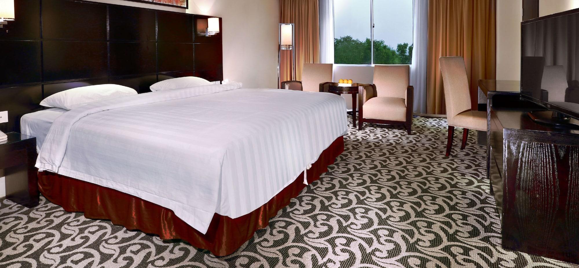 Aston Karimun City Hotel Tanjung Balai Karimun Extérieur photo