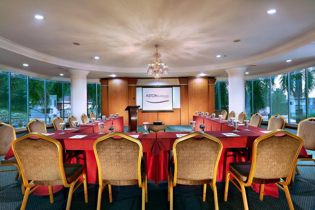 Aston Karimun City Hotel Tanjung Balai Karimun Extérieur photo