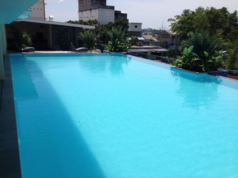 Aston Karimun City Hotel Tanjung Balai Karimun Extérieur photo