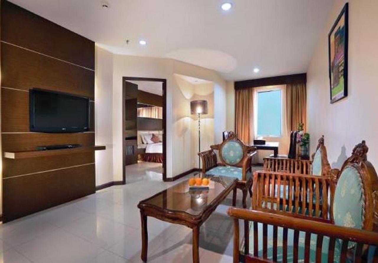 Aston Karimun City Hotel Tanjung Balai Karimun Extérieur photo