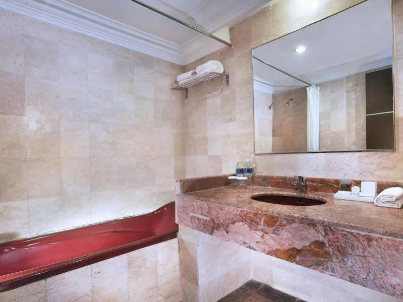 Aston Karimun City Hotel Tanjung Balai Karimun Extérieur photo